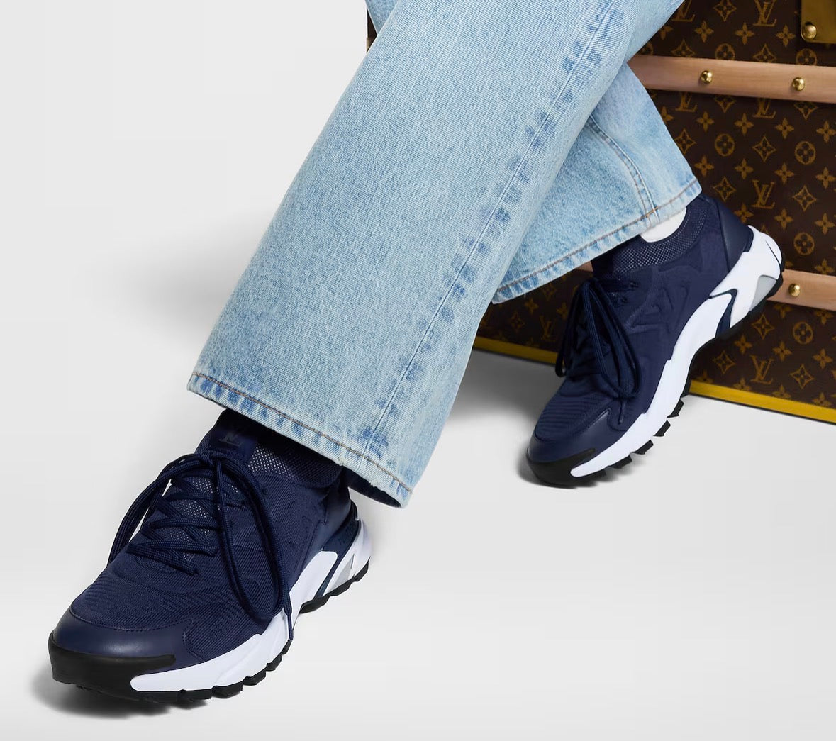Sneaker LV Runner Tatic