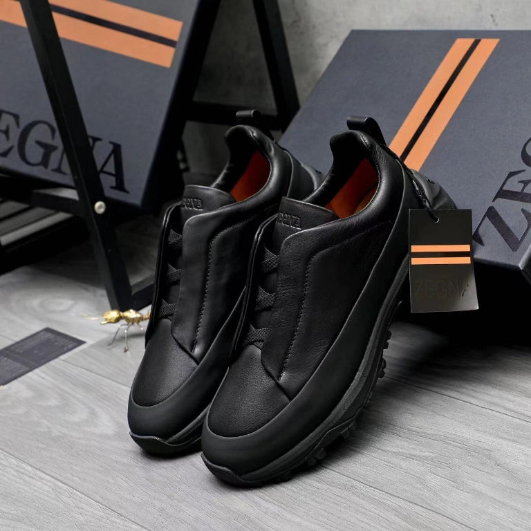ZEGNA BLACK TRIPLE SLITCH